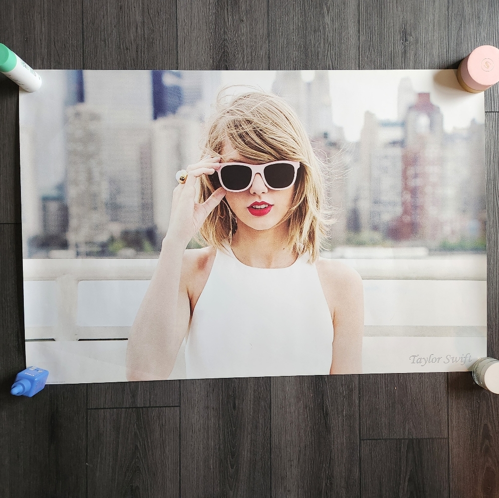 Taylor Swift 1989 RARE HARD TO FIND Limited International Images EU Poster